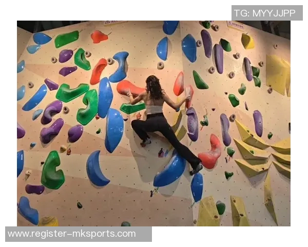 成都攀岩队在运动马拉松大满贯中的战术表现分析与点评