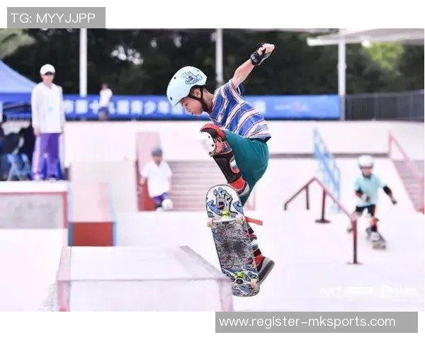 重庆滑板队在极限运动会中以99分领先其他队伍展现强大实力